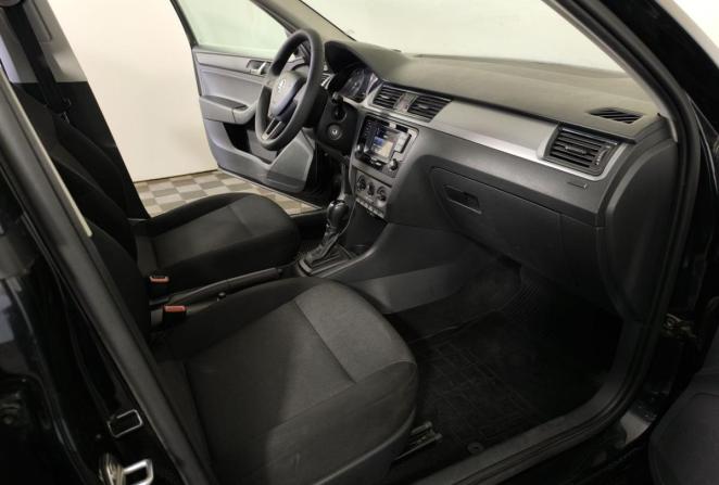 Skoda Rapid I с пробегом 2016 года, цена 985 000 рублей, 145283 км, лифтбек, Автокод Объявления