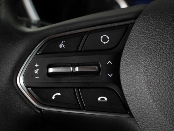 Hyundai Santa Fe IV с пробегом 2019 года, цена 3 265 000 рублей, 68329 км, внедорожник, Автокод Объявления
