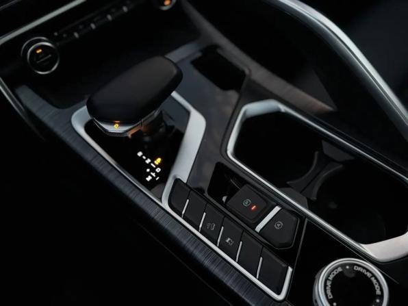 Geely Tugella I Рестайлинг с пробегом 2022 года, цена 2 750 000 рублей, 27408 км, внедорожник, Автокод Объявления