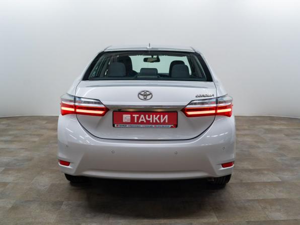 Toyota Corolla XI (E160 E170 E180) Рестайлинг 1 с пробегом 2017 года, цена 1 900 000 рублей, 96500 км, седан, Автокод Объявления