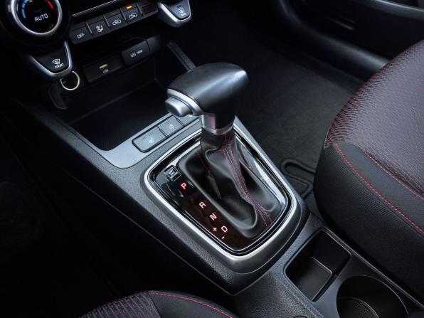 Kia Rio IV Рестайлинг с пробегом 2021 года, цена 1 823 000 рублей, 52807 км, седан, Автокод Объявления