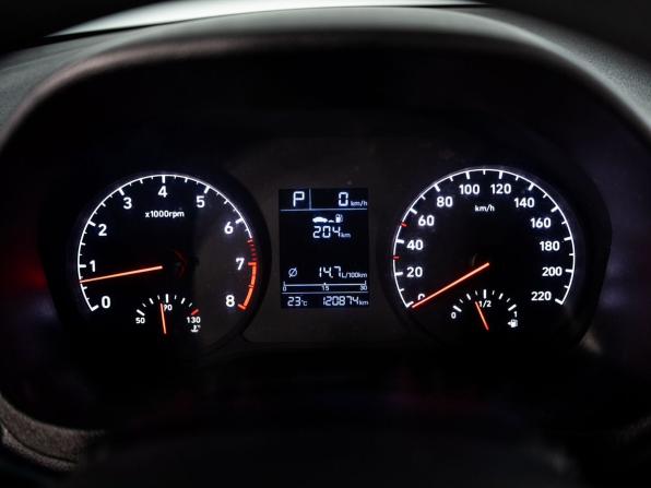 Hyundai Solaris II с пробегом 2018 года, цена 1 235 500 рублей, 120874 км, седан, Автокод Объявления