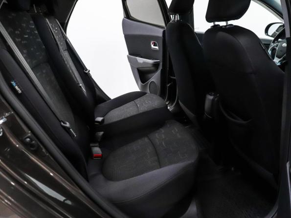 Kia Rio III Рестайлинг с пробегом 2016 года, цена 1 070 000 рублей, 193968 км, седан, Автокод Объявления