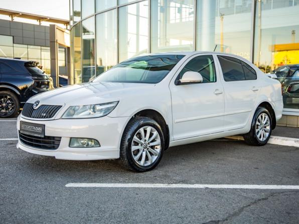 Skoda Octavia II (A5) Рестайлинг с пробегом 2013 года, цена 878 000 рублей, 198221 км, лифтбек, Автокод Объявления