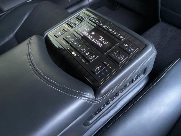 Lexus LS IV Рестайлинг 2 с пробегом 2013 года, цена 2 659 000 рублей, 197806 км, седан, Автокод Объявления