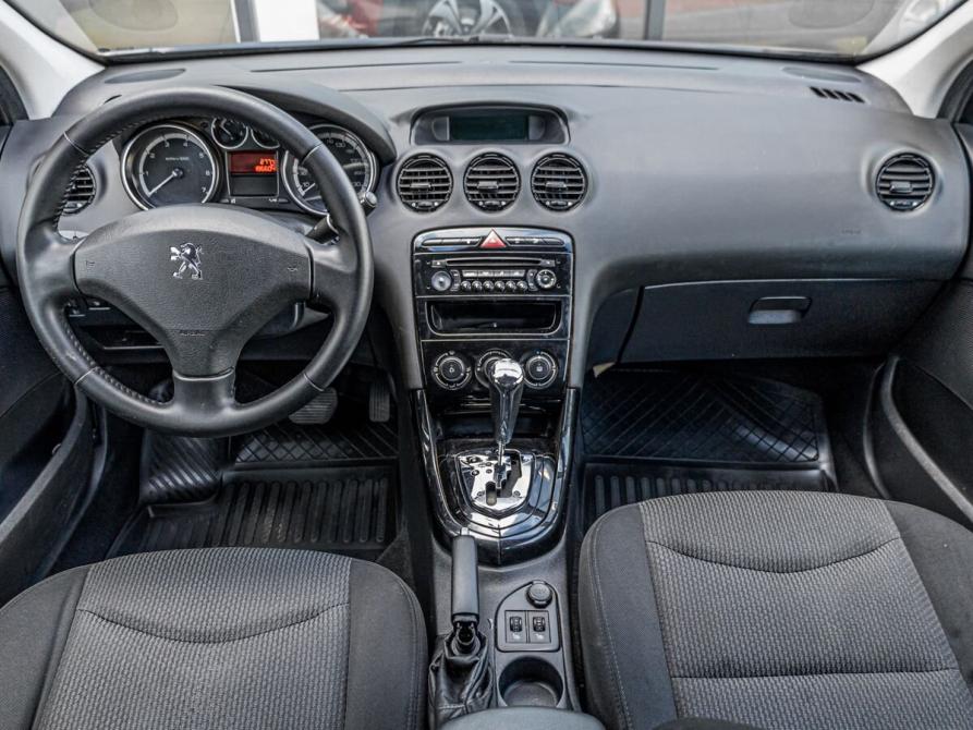 Peugeot 408 I Казань  - изображение 7