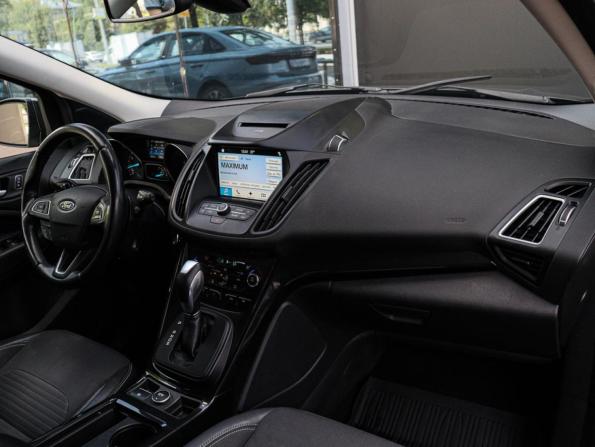 Ford Kuga II Рестайлинг с пробегом 2017 года, цена 1 650 000 рублей, 90000 км, внедорожник, Автокод Объявления