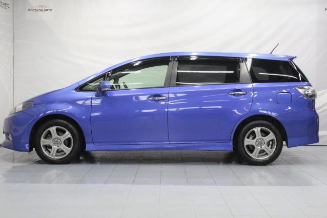 Toyota Wish II Рестайлинг с пробегом 2012 года, цена 1 229 000 рублей, 158000 км, минивэн, Автокод Объявления