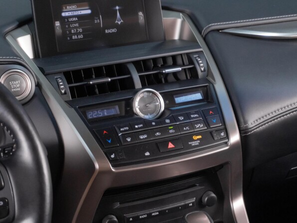 Lexus NX I с пробегом 2017 года, цена 3 129 000 рублей, 71823 км, внедорожник, Автокод Объявления