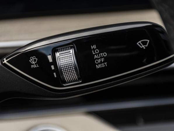 Chery Arrizo 8 с пробегом 2024 года, цена 2 499 000 рублей, 6650 км, седан, Автокод Объявления