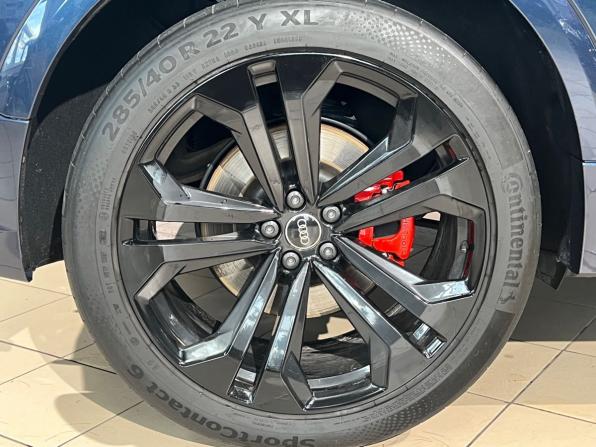 Audi Q8 I (4M) с пробегом 2022 года, цена 9 300 000 рублей, 32595 км, внедорожник, Автокод Объявления