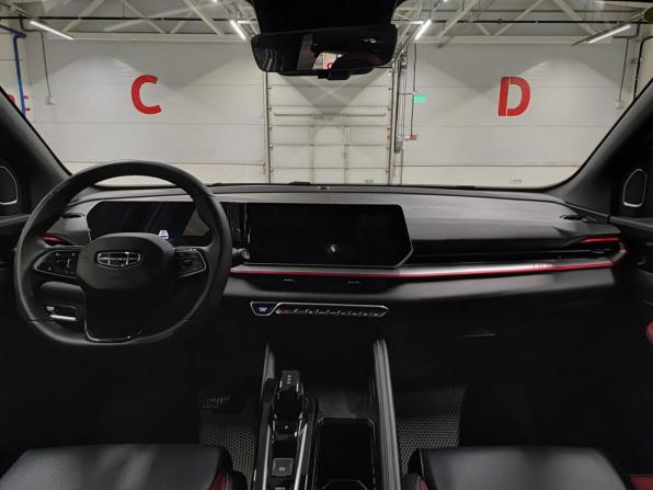 Geely Coolray I Рестайлинг с пробегом 2024 года, цена 2 230 000 рублей, 30551 км, внедорожник, Автокод Объявления