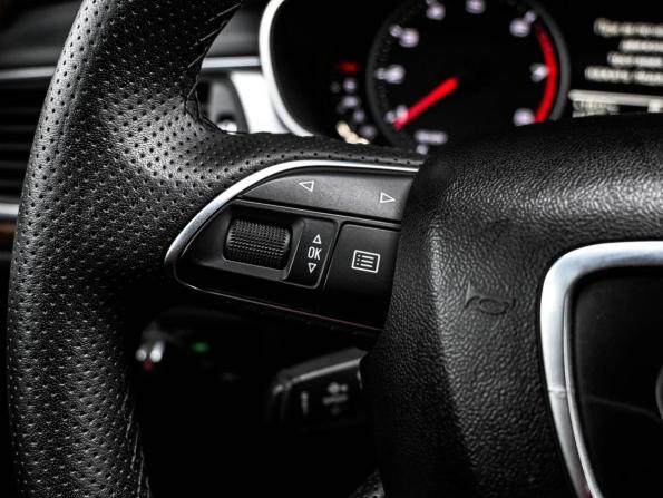 Audi A6 IV (C7) Рестайлинг с пробегом 2015 года, цена 1 794 000 рублей, 235562 км, седан, Автокод Объявления