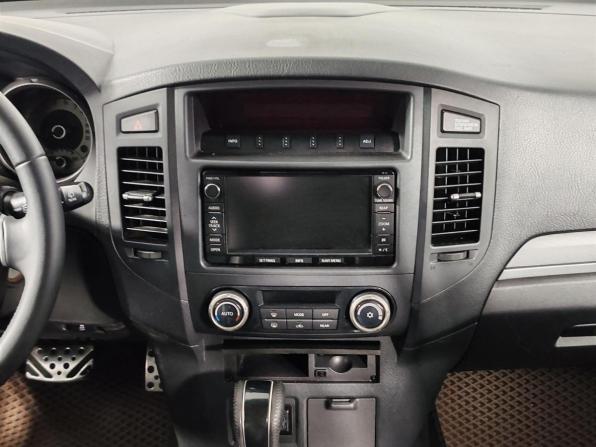 Mitsubishi Pajero IV Рестайлинг 1 с пробегом 2014 года, цена 2 125 000 рублей, 197999 км, внедорожник, Автокод Объявления