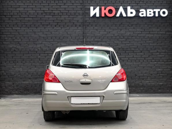 Nissan Tiida I Рестайлинг с пробегом 2011 года, цена 450 000 рублей, 241635 км, хэтчбек, Автокод Объявления