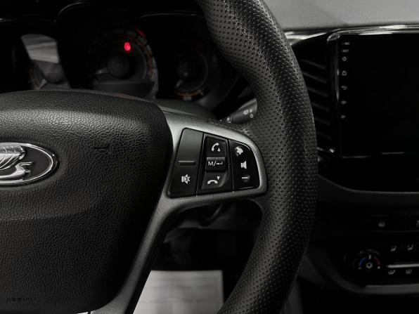 Lada (ВАЗ) Vesta I с пробегом 2017 года, цена 825 000 рублей, 86071 км, седан, Автокод Объявления