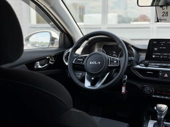 Kia Cerato IV Рестайлинг с пробегом 2022 года, цена 2 100 000 рублей, 127000 км, седан, Автокод Объявления
