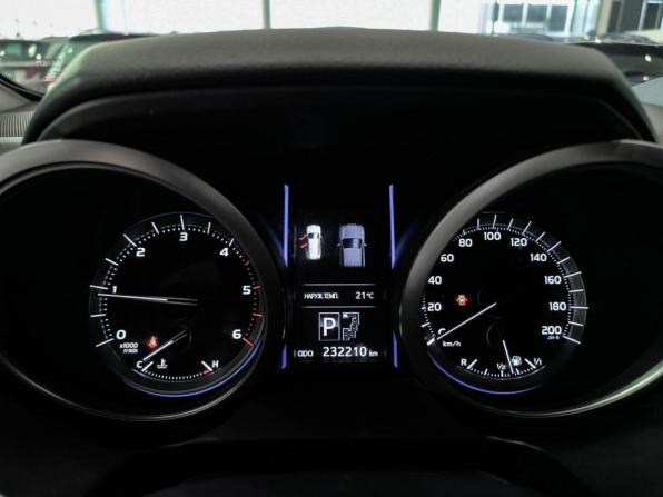 Toyota Land Cruiser Prado 150 Series Рестайлинг 1 с пробегом 2015 года, цена 2 550 000 рублей, 232001 км, внедорожник, Автокод Объявления