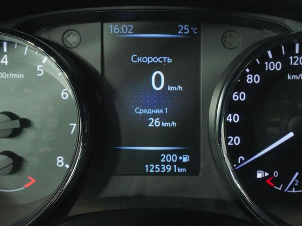 Nissan Qashqai II с пробегом 2015 года, цена 1 354 000 рублей, 125391 км, внедорожник, Автокод Объявления