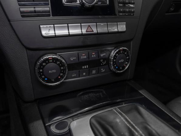 Mercedes-Benz C-Класс III (W204) Рестайлинг с пробегом 2012 года, цена 1 245 000 рублей, 206135 км, седан, Автокод Объявления