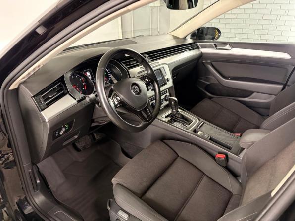 Volkswagen Passat B8 с пробегом 2017 года, цена 2 040 000 рублей, 84931 км, седан, Автокод Объявления