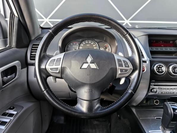 Mitsubishi Pajero Sport II Рестайлинг с пробегом 2013 года, цена 1 322 000 рублей, 194655 км, внедорожник, Автокод Объявления
