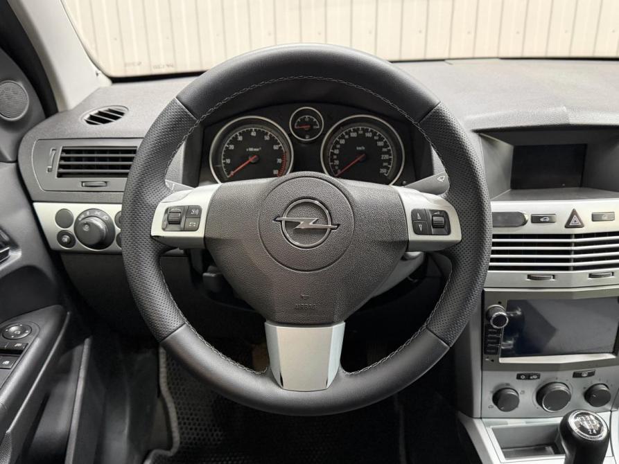 Opel Astra J Рестайлинг Магнитогорск  - изображение 8