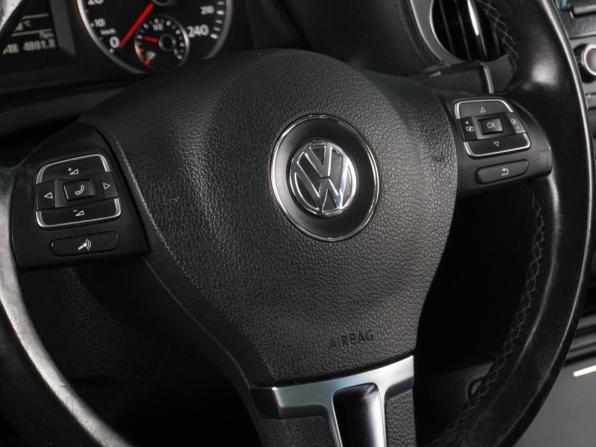 Volkswagen Tiguan I Рестайлинг с пробегом 2014 года, цена 1 357 000 рублей, 209948 км, внедорожник, Автокод Объявления