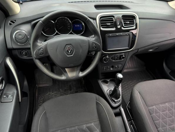 Renault Sandero II с пробегом 2017 года, цена 1 079 000 рублей, 96186 км, хэтчбек, Автокод Объявления