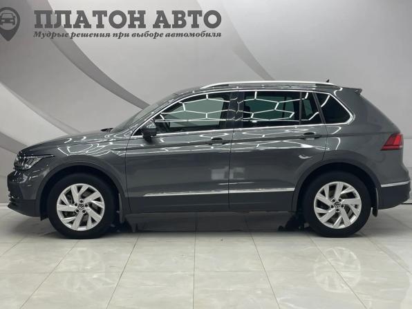 Volkswagen Tiguan II Рестайлинг с пробегом 2021 года, цена 3 400 000 рублей, 42121 км, внедорожник, Автокод Объявления