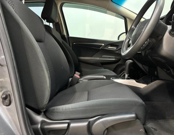 Honda Fit III Рестайлинг с пробегом 2019 года, цена 1 089 000 рублей, 137750 км, хэтчбек, Автокод Объявления