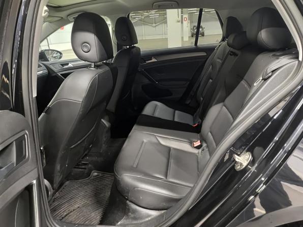 Volkswagen Golf VII Рестайлинг с пробегом 2020 года, цена 1 799 000 рублей, 95806 км, хэтчбек, Автокод Объявления