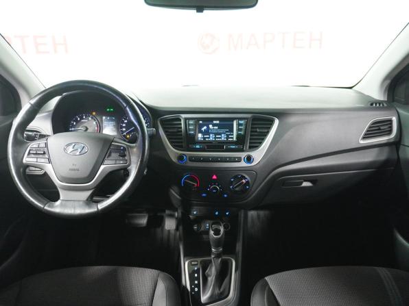 Hyundai Solaris II с пробегом 2018 года, цена 1 194 000 рублей, 139498 км, седан, Автокод Объявления