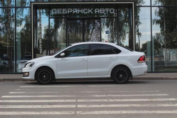 Volkswagen Polo V Рестайлинг с пробегом 2017 года, цена 1 120 000 рублей, 185964 км, седан, Автокод Объявления
