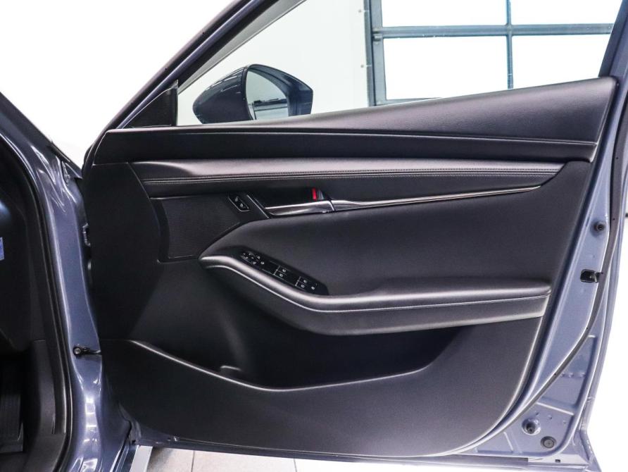 Mazda 3 IV (BP) Красноярск  - изображение 11