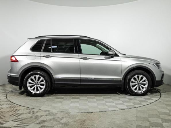 Volkswagen Tiguan II Рестайлинг с пробегом 2022 года, цена 2 499 700 рублей, 45590 км, внедорожник, Автокод Объявления