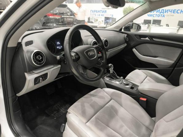 Audi A3 III (8V) с пробегом 2013 года, цена 1 250 000 рублей, 201220 км, хэтчбек, Автокод Объявления