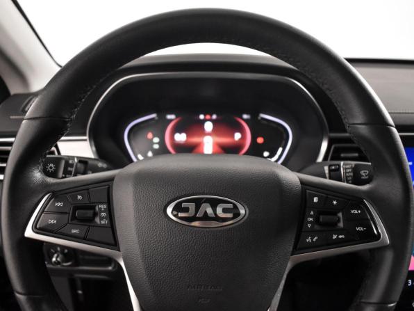 JAC J7 I с пробегом 2022 года, цена 1 180 000 рублей, 56981 км, лифтбек, Автокод Объявления
