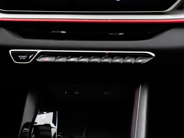 Geely Coolray I Рестайлинг с пробегом 2024 года, цена 1 999 000 рублей, 63846 км, внедорожник, Автокод Объявления