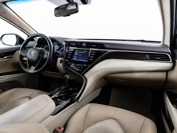 Toyota Camry VIII (XV70) с пробегом 2020 года, цена 2 199 000 рублей, 178790 км, седан, Автокод Объявления