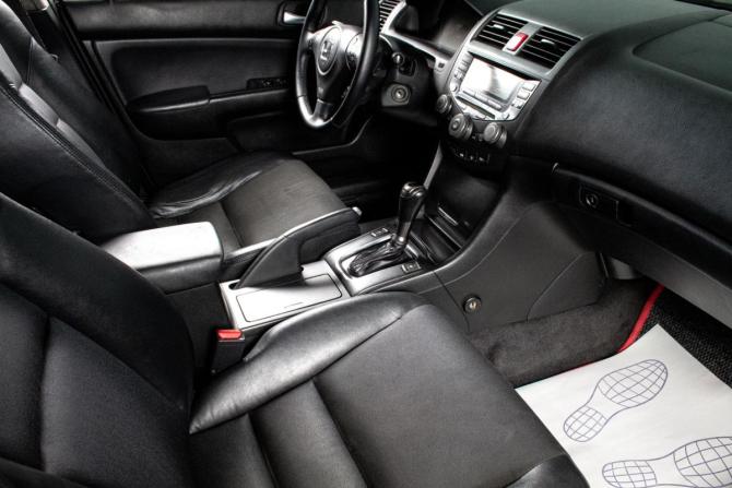 Honda Accord VII Рестайлинг с пробегом 2007 года, цена 829 000 рублей, 310000 км, седан, Автокод Объявления