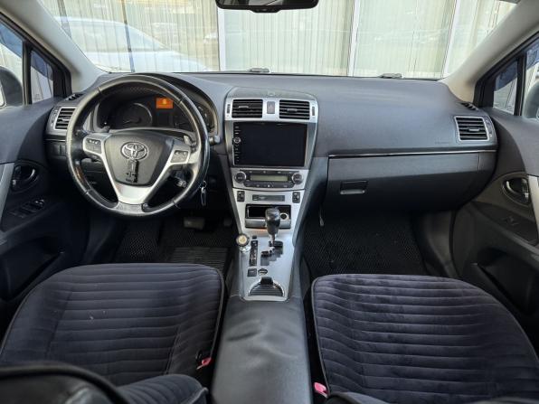 Toyota Avensis III Рестайлинг с пробегом 2012 года, цена 1 299 000 рублей, 239000 км, седан, Автокод Объявления