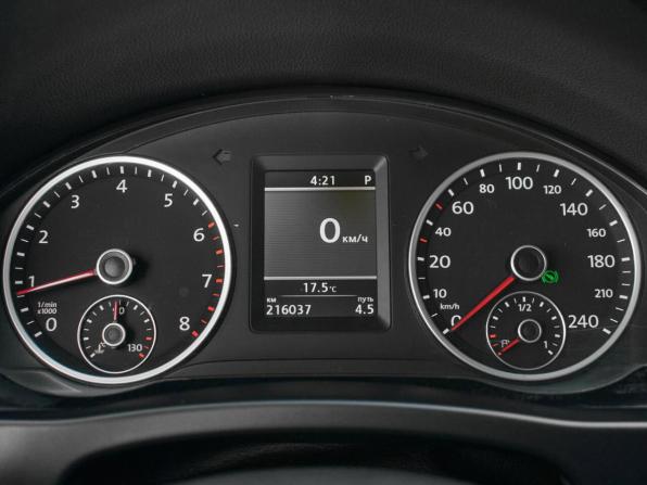 Volkswagen Tiguan I Рестайлинг с пробегом 2012 года, цена 1 180 000 рублей, 216037 км, внедорожник, Автокод Объявления