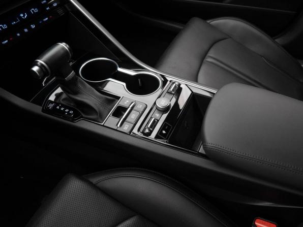 Kia K5 III с пробегом 2021 года, цена 2 770 000 рублей, 37093 км, седан, Автокод Объявления