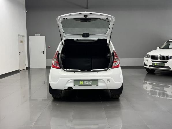 Renault Sandero I с пробегом 2011 года, цена 620 000 рублей, 211742 км, хэтчбек, Автокод Объявления