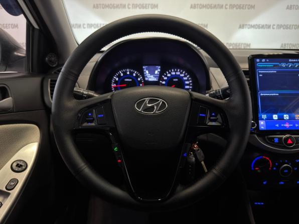 Hyundai Solaris I с пробегом 2014 года, цена 629 000 рублей, 190000 км, седан, Автокод Объявления