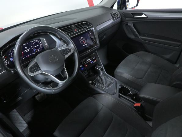 Volkswagen Tiguan II Рестайлинг с пробегом 2021 года, цена 2 720 000 рублей, 69800 км, внедорожник, Автокод Объявления