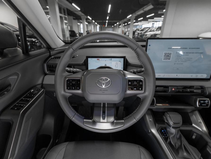 Toyota RAV4 VI (XA60) Москва  - изображение 11