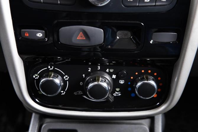 Renault Duster I с пробегом 2015 года, цена 1 199 000 рублей, 165000 км, внедорожник, Автокод Объявления