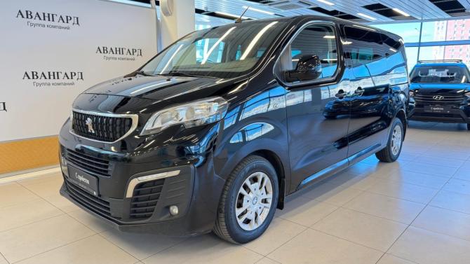 Peugeot Traveller I с пробегом 2018 года, цена 2 330 000 рублей, 181210 км, минивэн, Автокод Объявления